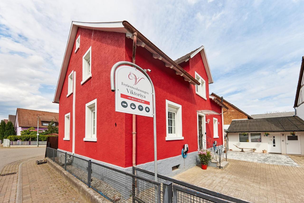 Gaestehaus Viktoriya Nur Wenige Minuten Zum Europa-Park Rust Exterior foto